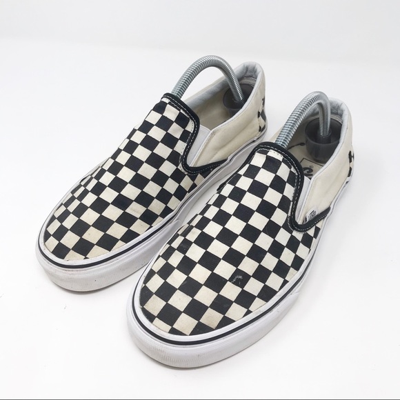 vans checkered slip ons black and white